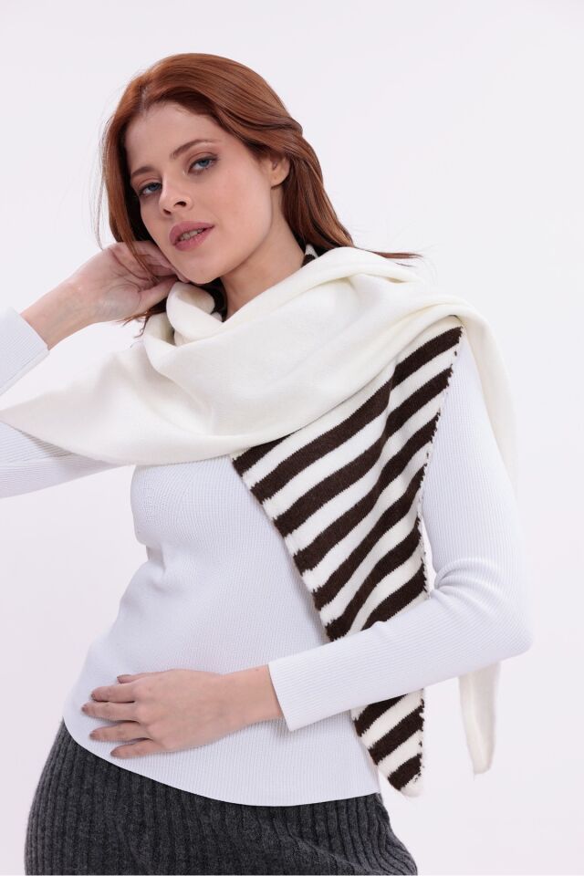 Kadın Çizgili Yumuşak Akrilik Üçgen Atkı Kışlık